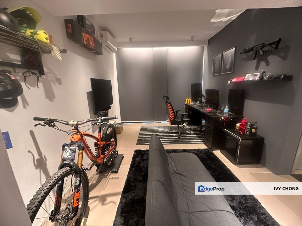 Puchong Prima 2.5 Storey House for Sale, Tastefully Renovated, Well-Maintained., Selangor, Puchong