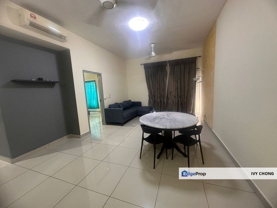 The Wharf Residence 2 Rooms Apartment for Rent. With Sofa, Kitchen Cabinet, Dining Set., Selangor, Puchong