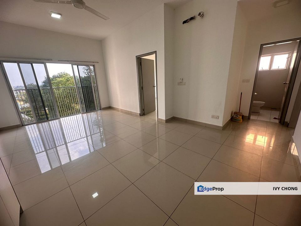 The Wharf Residence 2+1 Rooms with Kitchen Cabinet for Rent. Nearby Shops., Selangor, Puchong