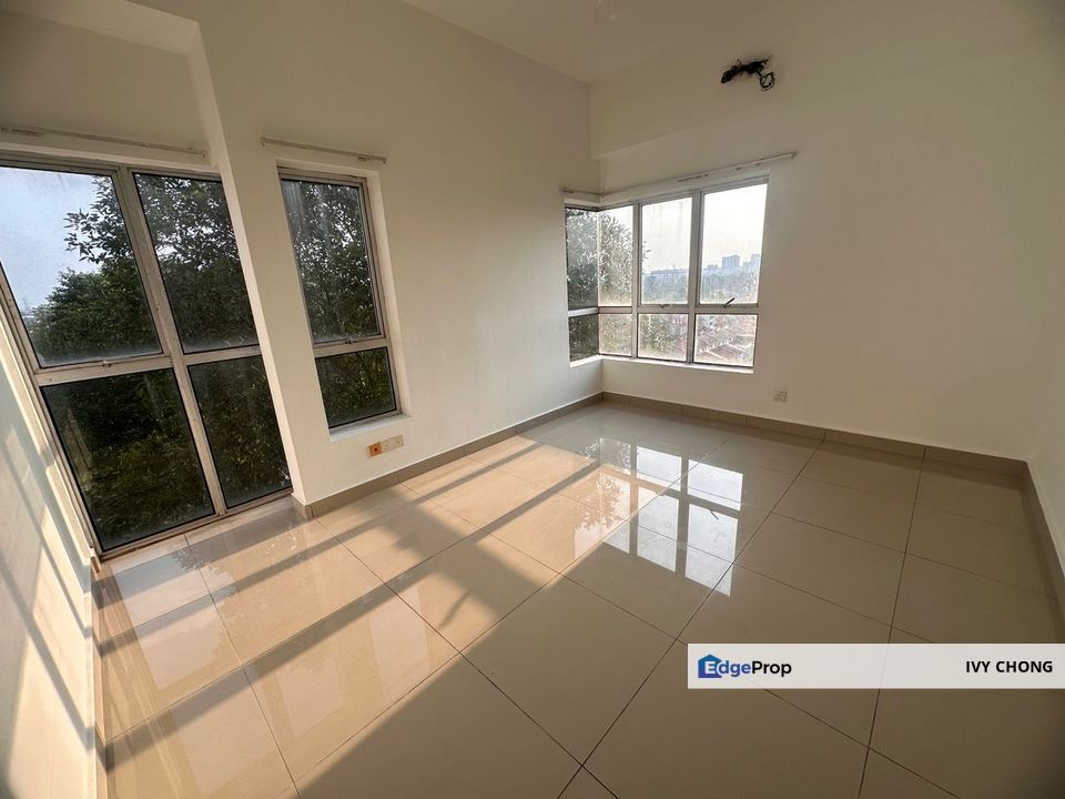 The Wharf Residence 2+1 Rooms with Kitchen Cabinet for Rent. Nearby Shops., Selangor, Puchong