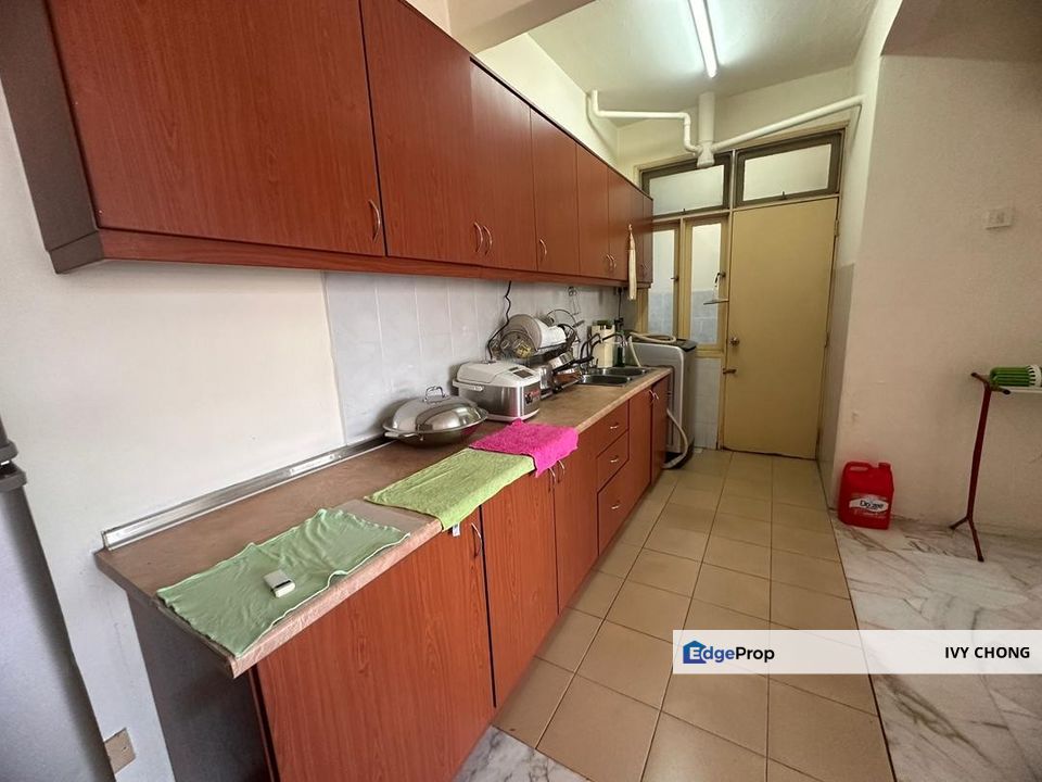 Kiambang Apartment Taman Putra Perdana Puchong for Sale. Nearby Shops., Selangor, Puchong