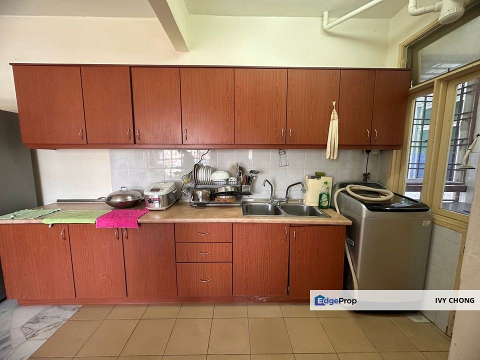 Kiambang Apartment Taman Putra Perdana Puchong for Sale. Nearby Shops., Selangor, Puchong