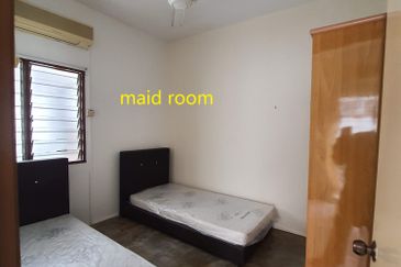 Taman Pinggiran Putra