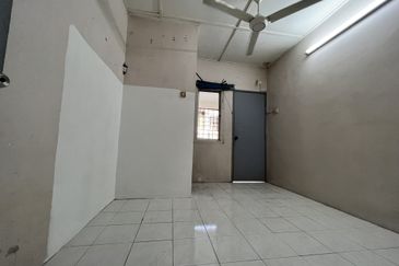 Taman Pinggiran Putra