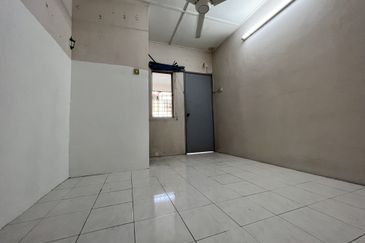 Taman Pinggiran Putra