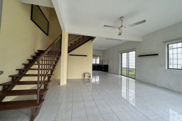 Taman Pinggiran Putra