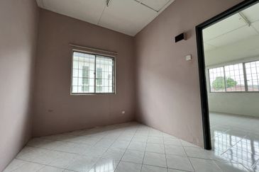 Taman Pinggiran Putra