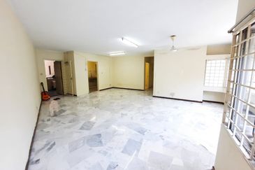 De Tropicana Condominium