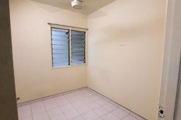 De Tropicana Condominium