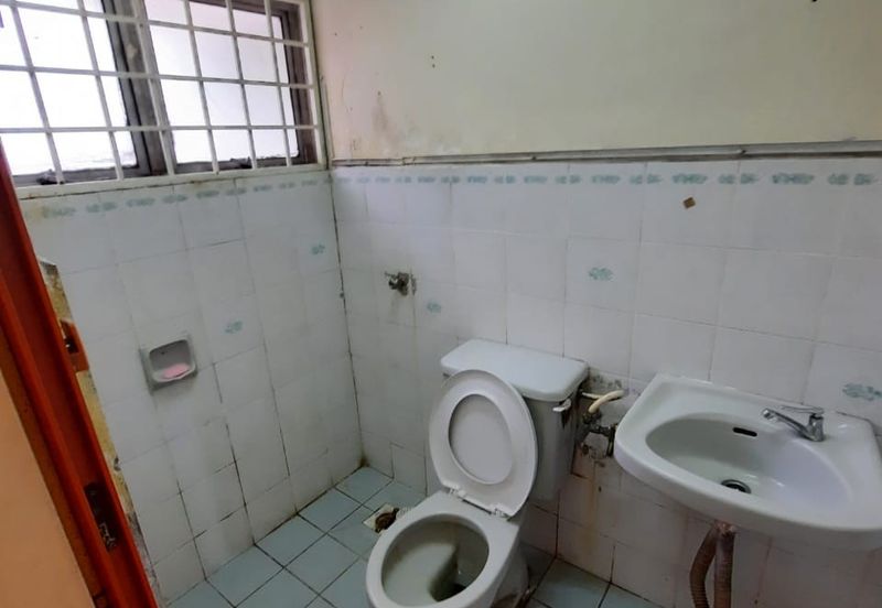 De Tropicana Condominium