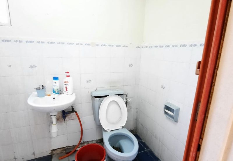 De Tropicana Condominium