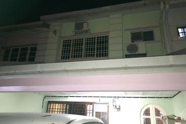 Taman Pinggiran Putra