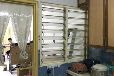 Taman Pinggiran Putra