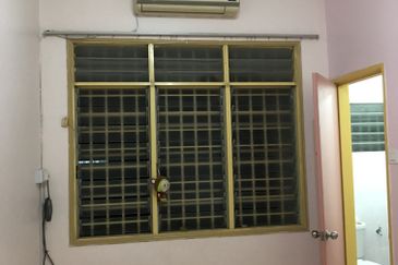 Taman Pinggiran Putra