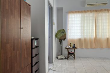 Taman Pinggiran Putra