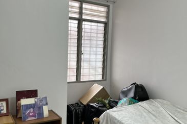 Taman Pinggiran Putra