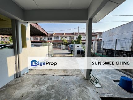 Partially furnished landed double storey house for rent , Selangor, Seri Kembangan