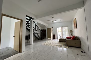 Taman Pinggiran Putra