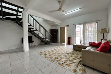 Taman Pinggiran Putra