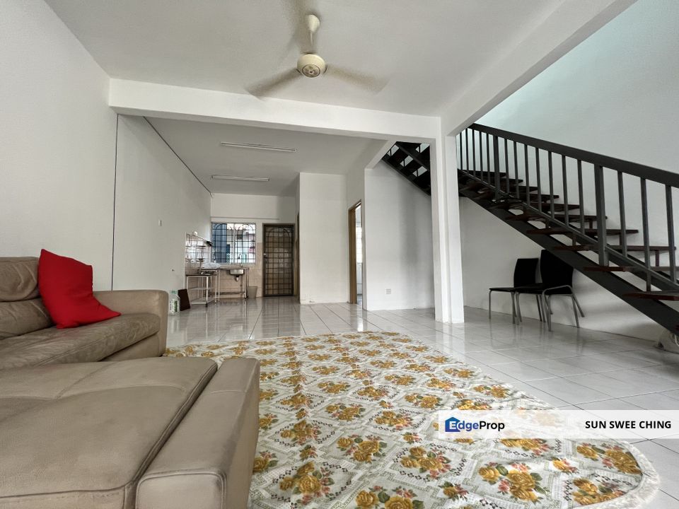Super economical basic landed double storey house for sale , Selangor, Seri Kembangan