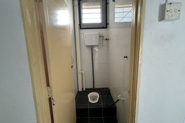 Office For Rent at Rawang 