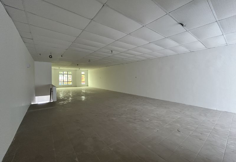 Batang Kali Facing MainRoad Office For Rent 