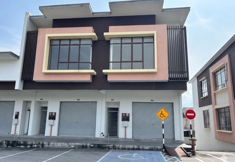 Batang Kali - 2 1/2 storey shoplot For Rent 