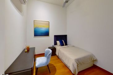 Pavilion Embassy Residence