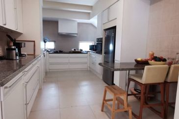 3 Storey Bungalow @ Taman U-Thant for Sales