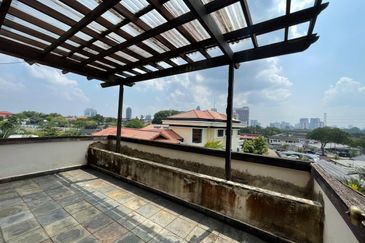 Bukit Gasing, Seksyen 5