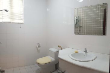 Desa ParkCity (Nadia Parkfront Condominium)