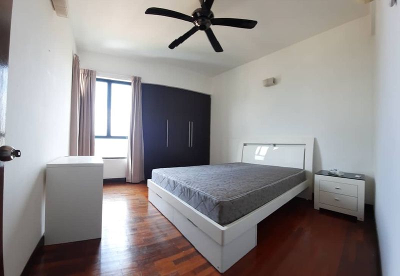 Desa ParkCity (Nadia Parkfront Condominium)