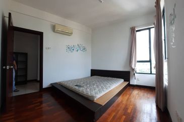 Desa ParkCity (Nadia Parkfront Condominium)