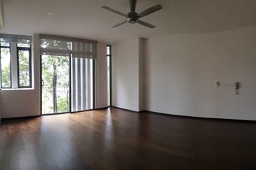 The Mansions @ Parkcity Heights