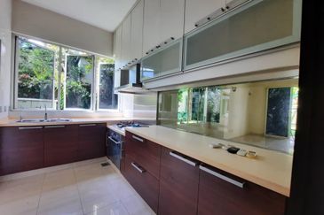 Desa ParkCity (Adora)