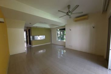 Desa ParkCity (Adora)