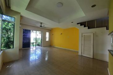 Desa ParkCity (Adora)