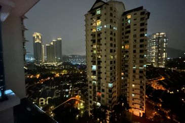Desa ParkCity (Nadia Parkfront Condominium)