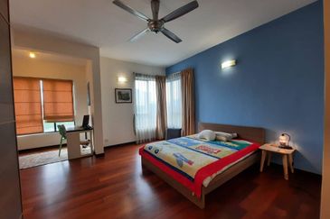 Desa ParkCity (Nadia Parkfront Condominium)