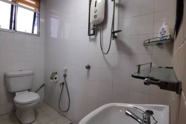 Desa ParkCity (Nadia Parkfront Condominium)