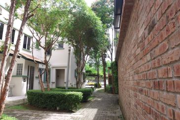 Desa ParkCity (Adora)