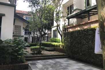 Desa ParkCity (Adora)