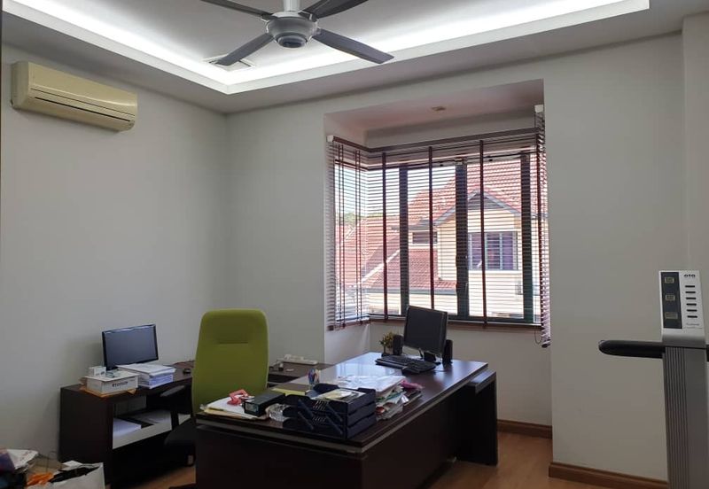 Desa ParkCity (Nadia Parkhomes)