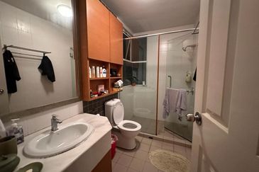 Desa ParkCity (Adora)