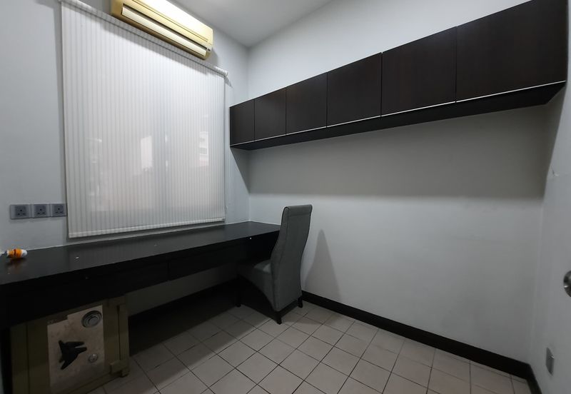 Desa ParkCity (Nadia Parkhomes)