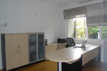 Desa ParkCity (Adora)