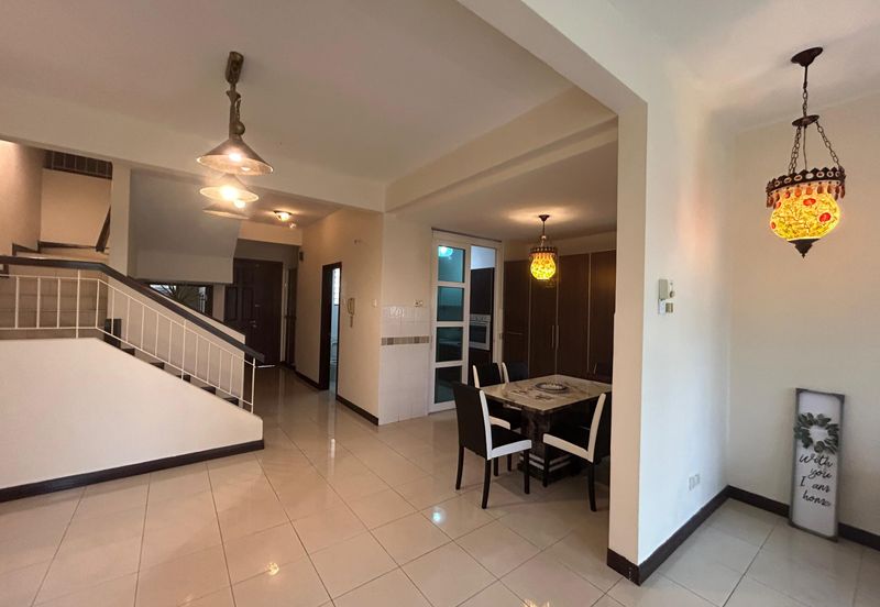 Desa ParkCity (Nadia Parkhomes)