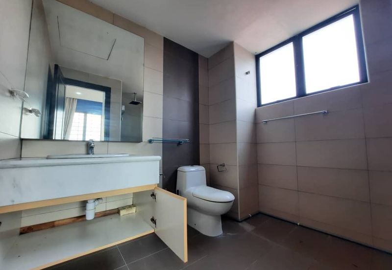 Desa ParkCity (Nadia Parkfront Condominium)