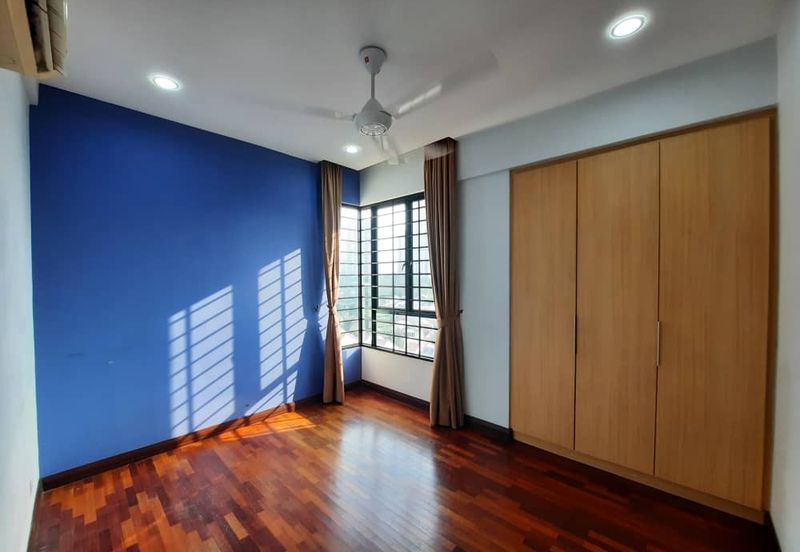 Desa ParkCity (Nadia Parkfront Condominium)