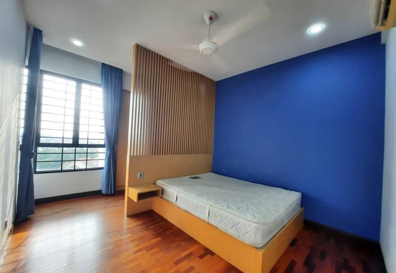 Desa ParkCity (Nadia Parkfront Condominium)